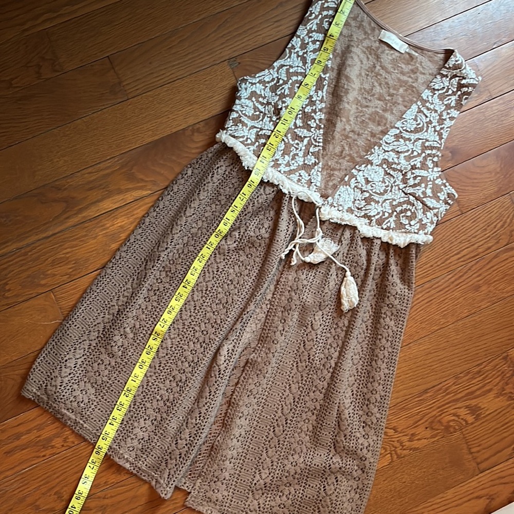Altar’d State vintage floral lace flowy vest size medium - Picture 8 of 10